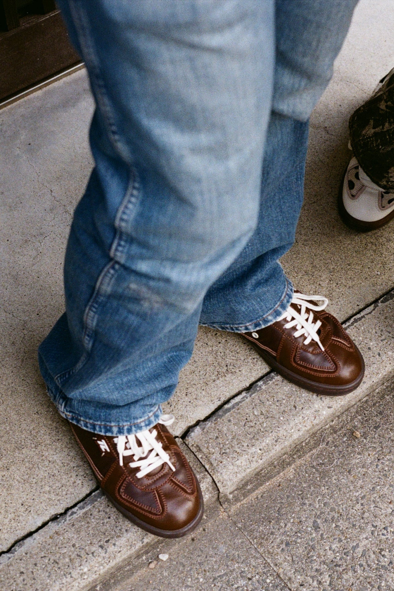 BIG BANG brown