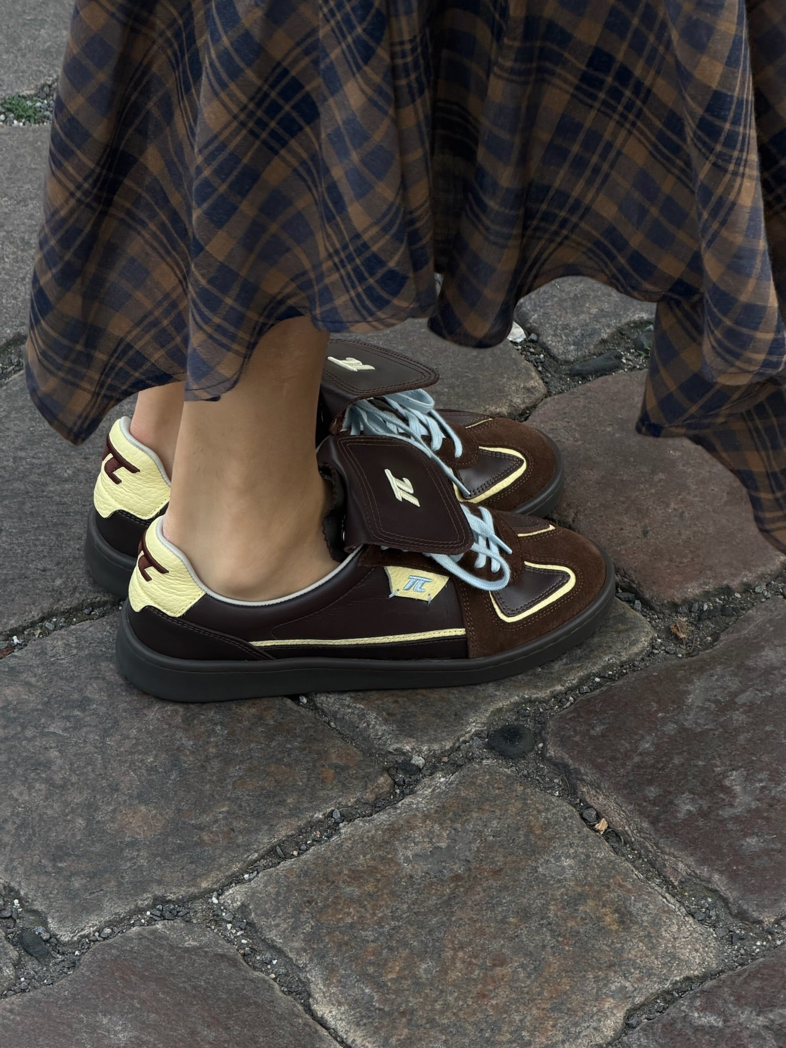 BIG BANG brown yellow
